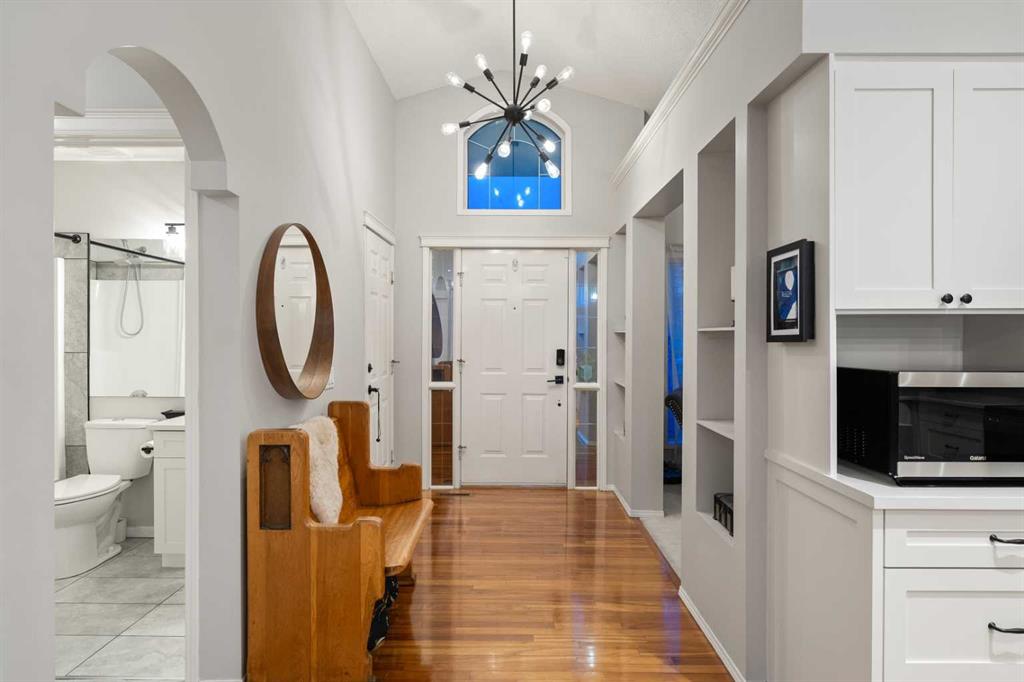 Picture for 94 Edgebrook Heights NW