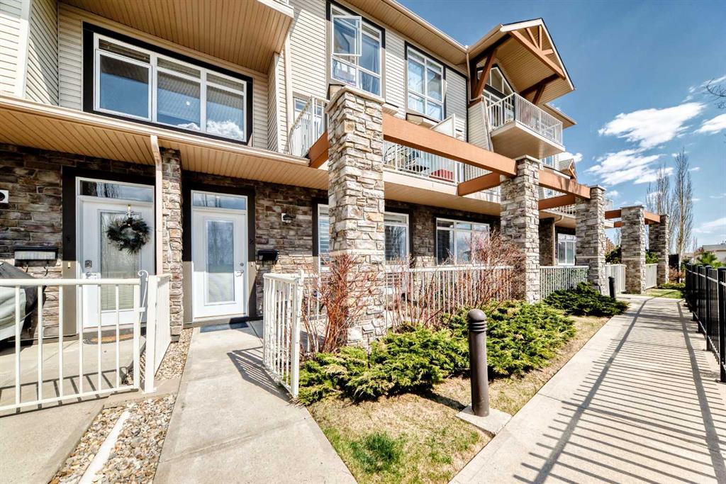 Picture for 2, 132 Rockyledge View NW