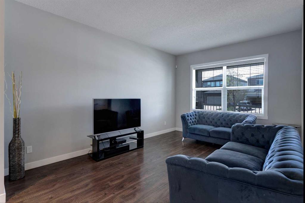 Picture for 133 Legacy Glen Way SE