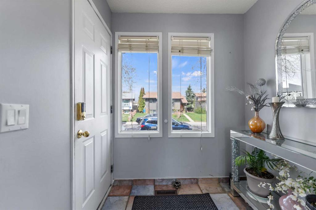Picture for 35 Templemont Drive NE