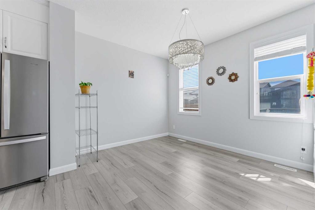 Picture for 151 Evanscrest Park NW