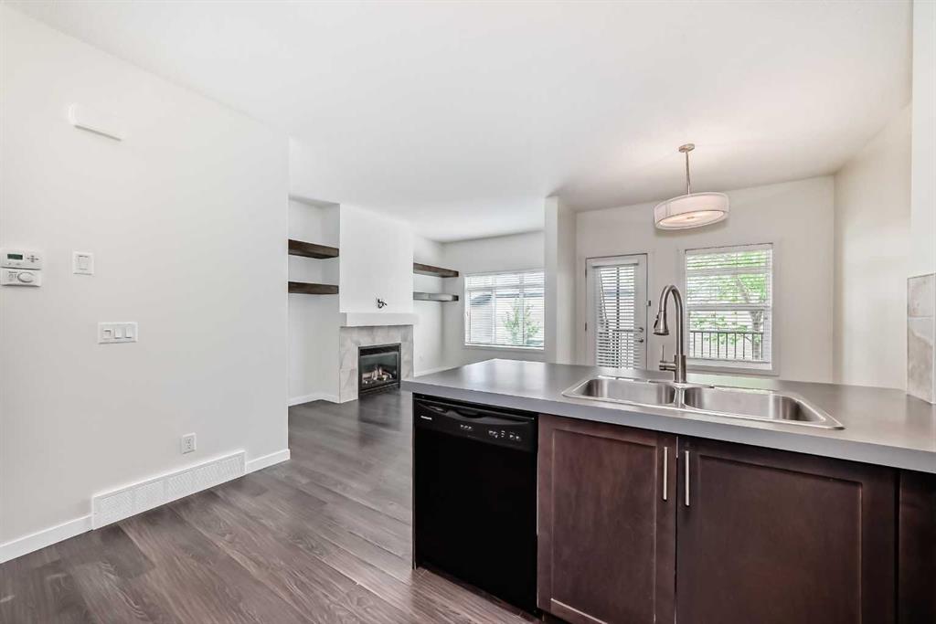 Picture for 76 Copperpond Landing SE
