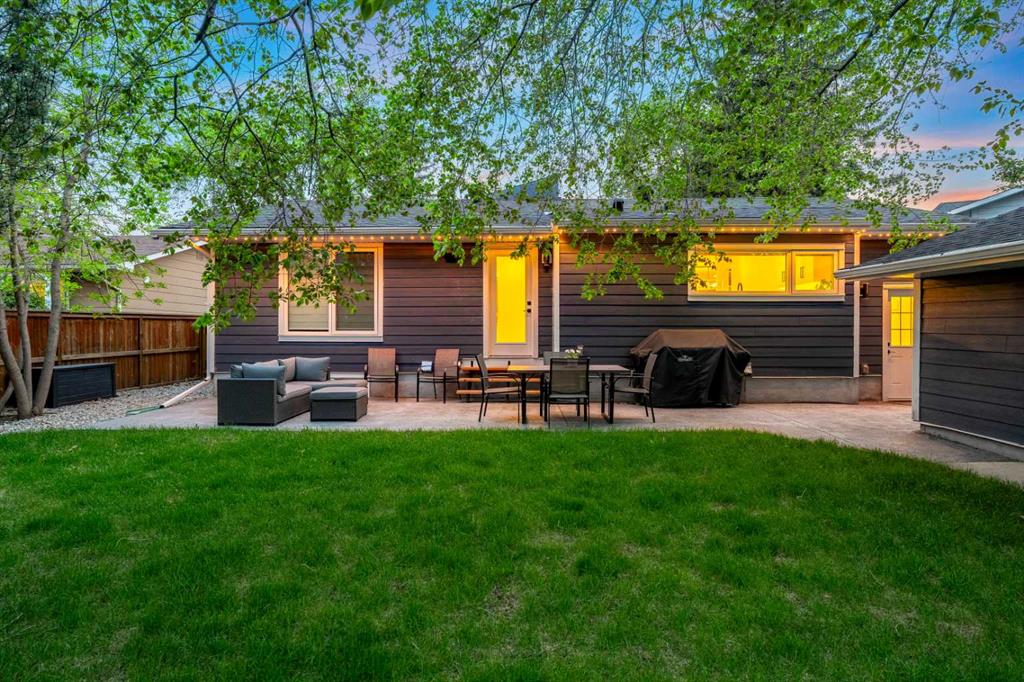 Picture for 128 Lake Moraine Place SE