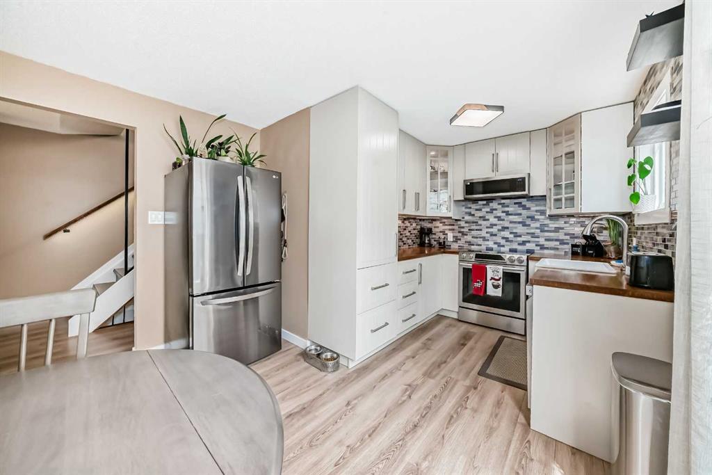 Picture for 36 Gregson Crescent 