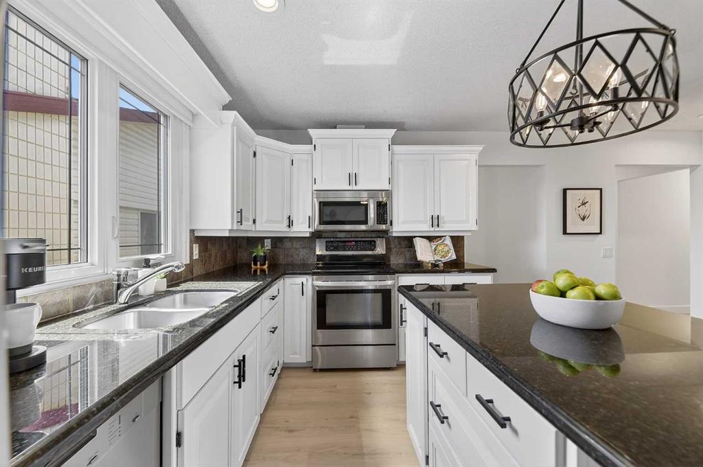 Picture for 240 Canniff Place SW