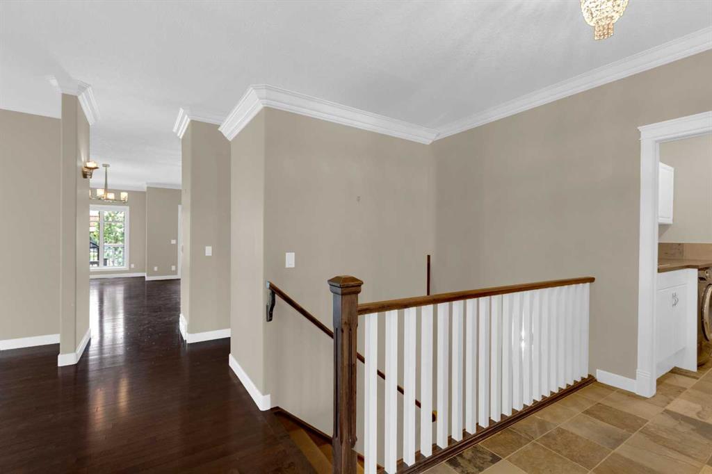 Picture for 8 Bridle Estates Manor SW