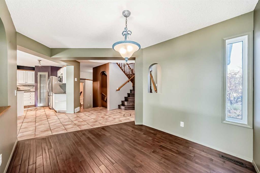Picture for 77 Citadel Ridge Green NW https://www.cirrealty.ca/reb/creb/38/A2266438_22.jpg