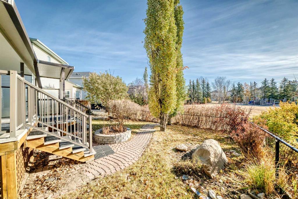 Picture for 77 Citadel Ridge Green NW https://www.cirrealty.ca/reb/creb/38/A2266438_8.jpg