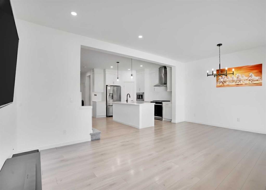 Picture for 1517 Bayview Point SW https://www.cirrealty.ca/reb/creb/38/A2266938_14.jpg