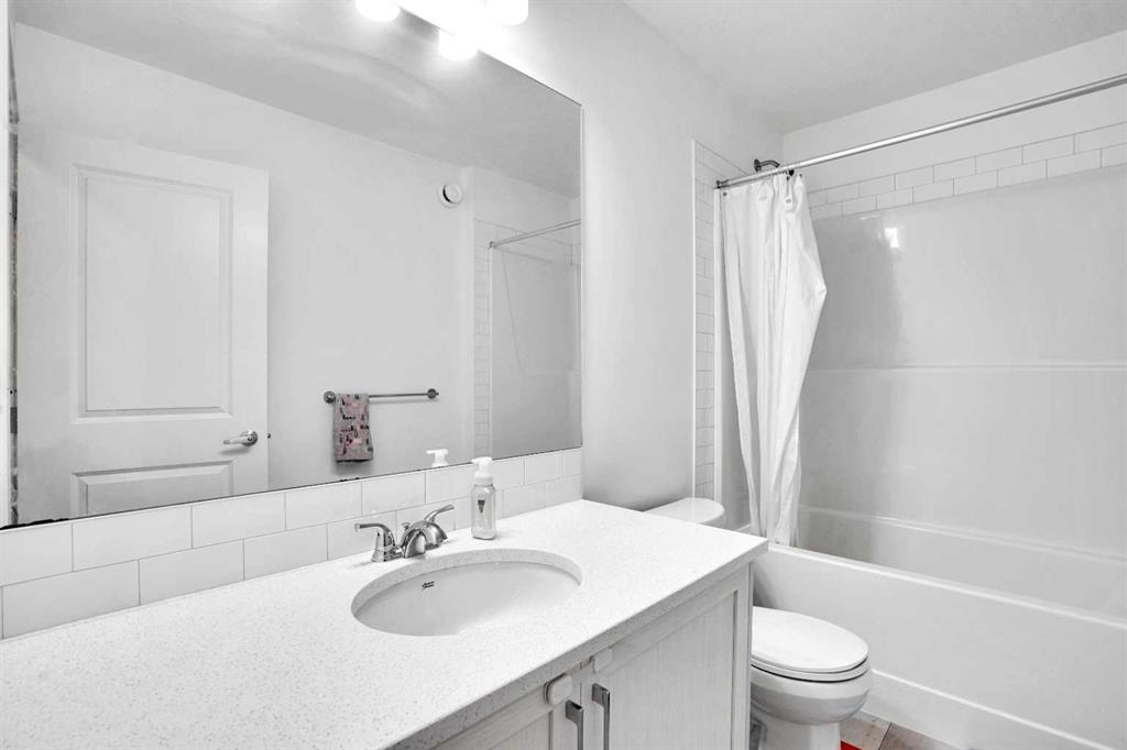 Picture for 1517 Bayview Point SW https://www.cirrealty.ca/reb/creb/38/A2266938_26.jpg