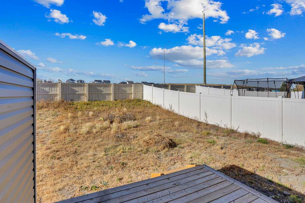 Picture for 1517 Bayview Point SW https://www.cirrealty.ca/reb/creb/38/A2266938_29.jpg