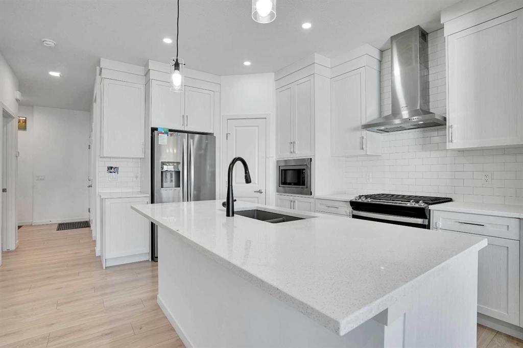 Picture for 1517 Bayview Point SW https://www.cirrealty.ca/reb/creb/38/A2266938_7.jpg