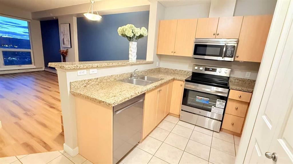 Picture for 1411, 1053 10 Street SW