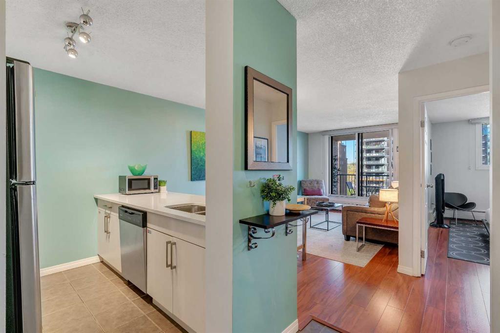 Picture for 815, 738 3 Avenue SW