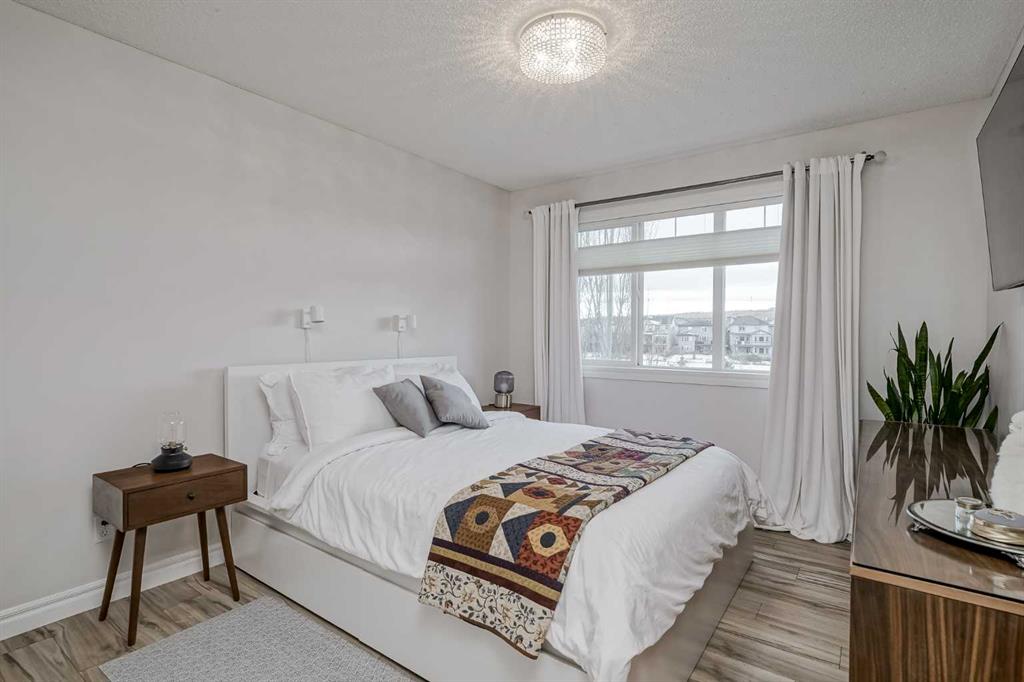 Picture for 230 Sagewood Grove SW