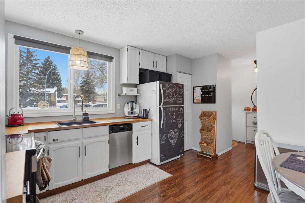 Picture for 86, 630 Sabrina Road SW