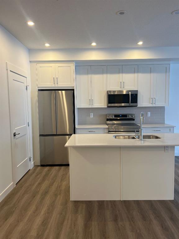 Picture for 8305, 1802 Mahogany Boulevard SE