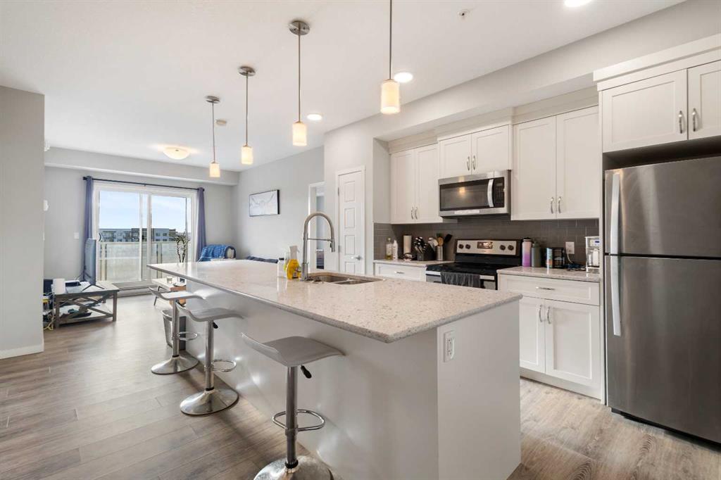 Picture for 305, 20 Seton Park SE