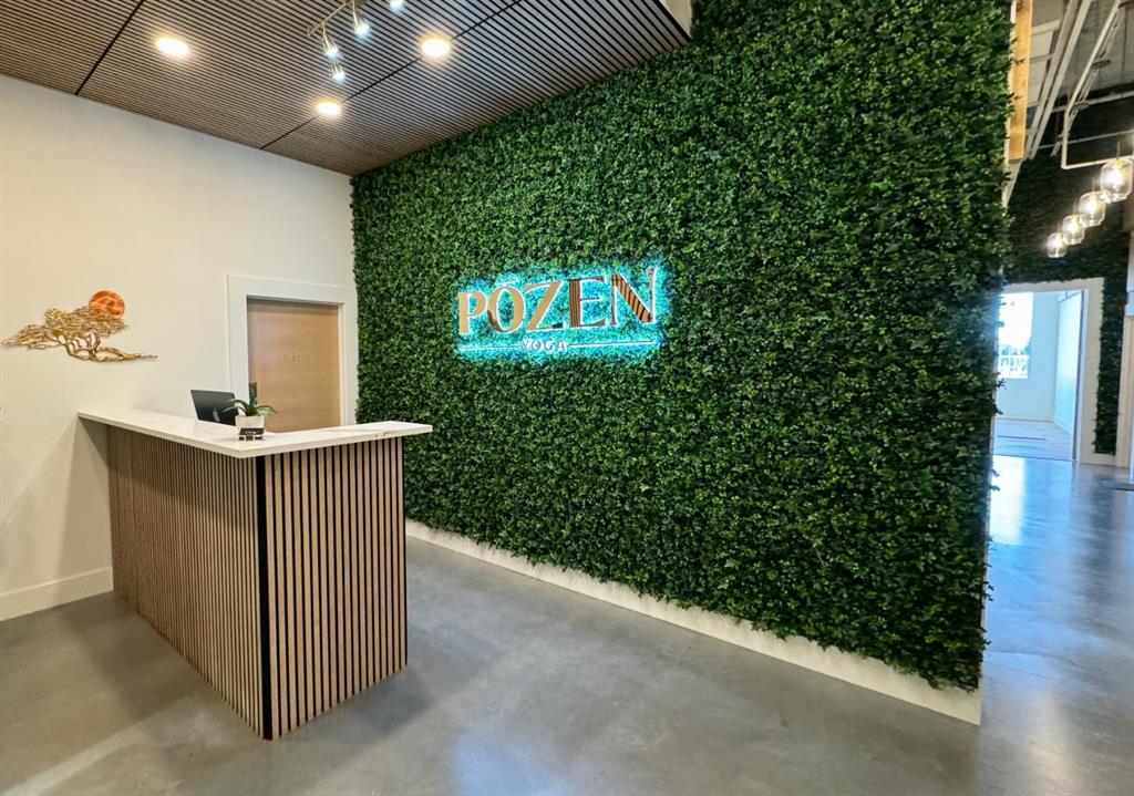 Picture for 240, 125 Oakmoor Plaza SW