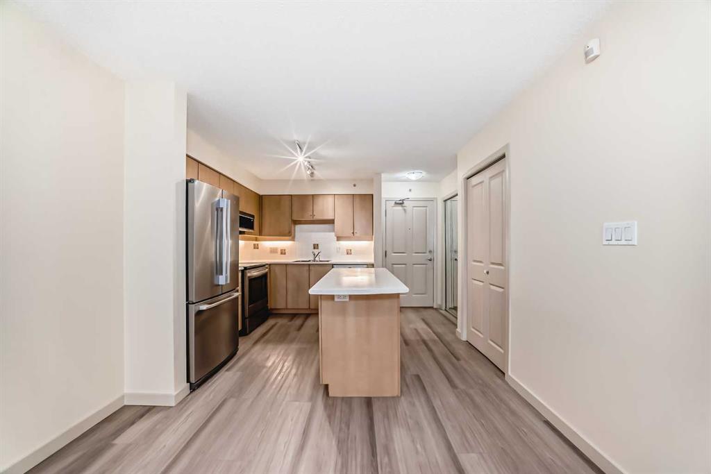 Picture for 202, 650 10 Street SW