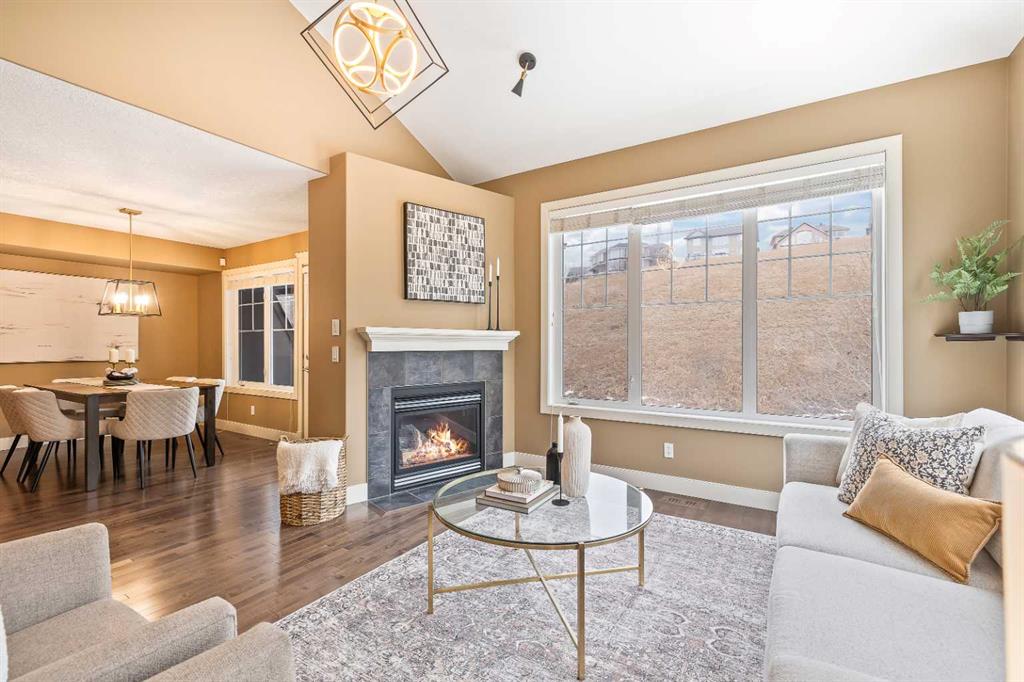 Picture for 402, 10 Discovery Ridge Hill SW