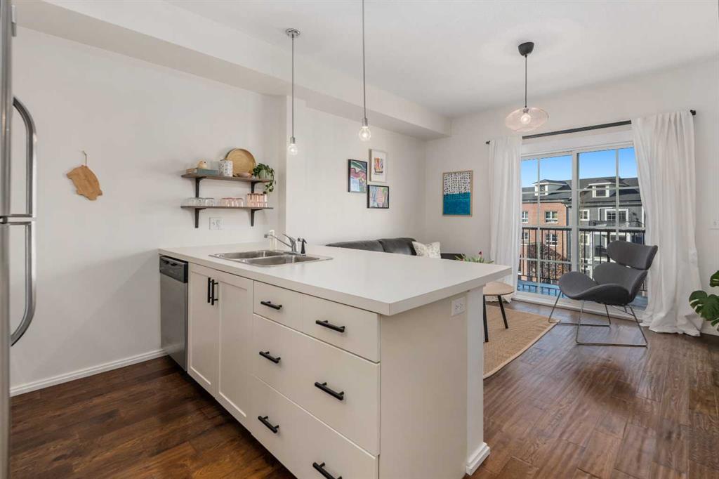 Picture for 1403, 279 Copperpond Common SE