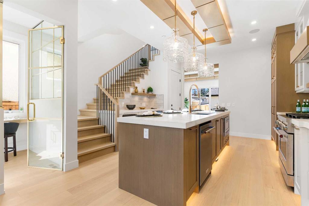 Picture for 1425 44 Street SW