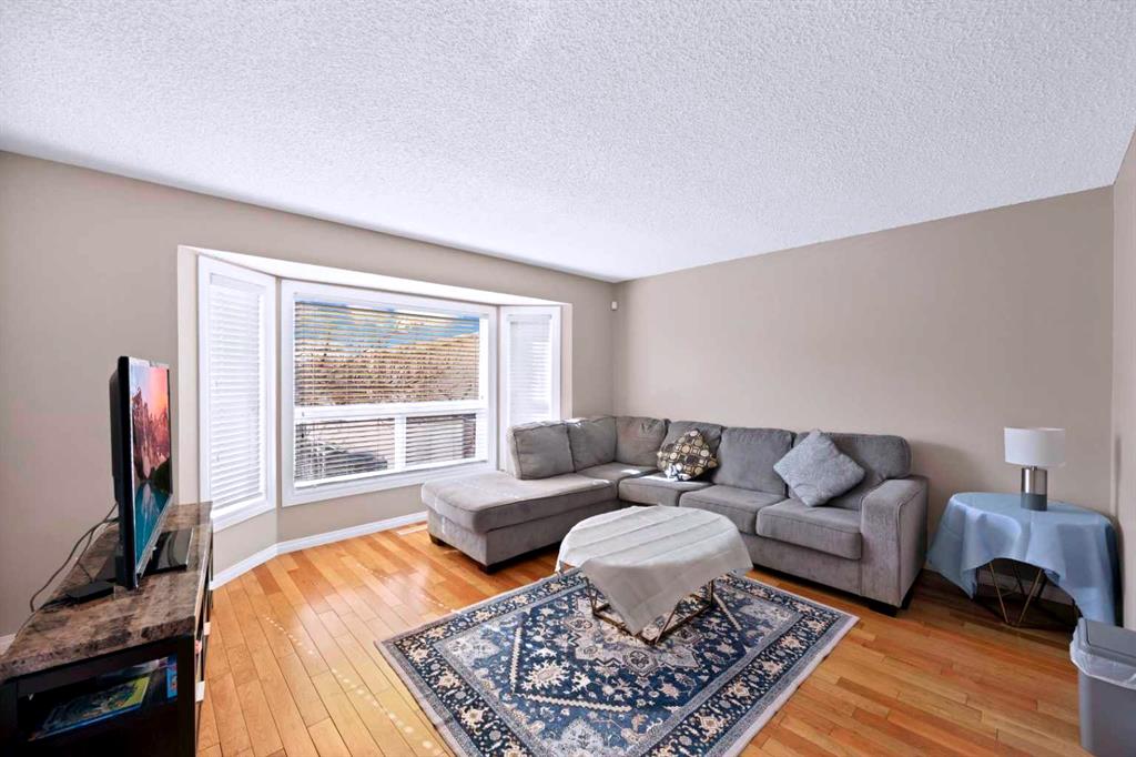 Picture for 127 Whitehaven Road NE