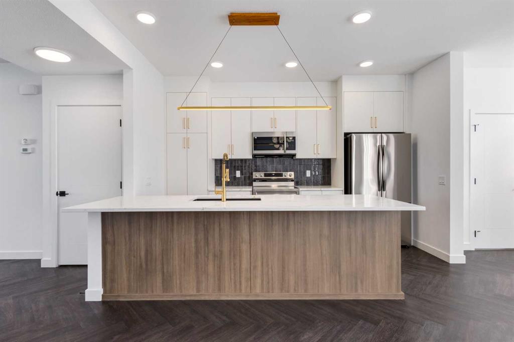 Picture for 411 Clydesdale Avenue 