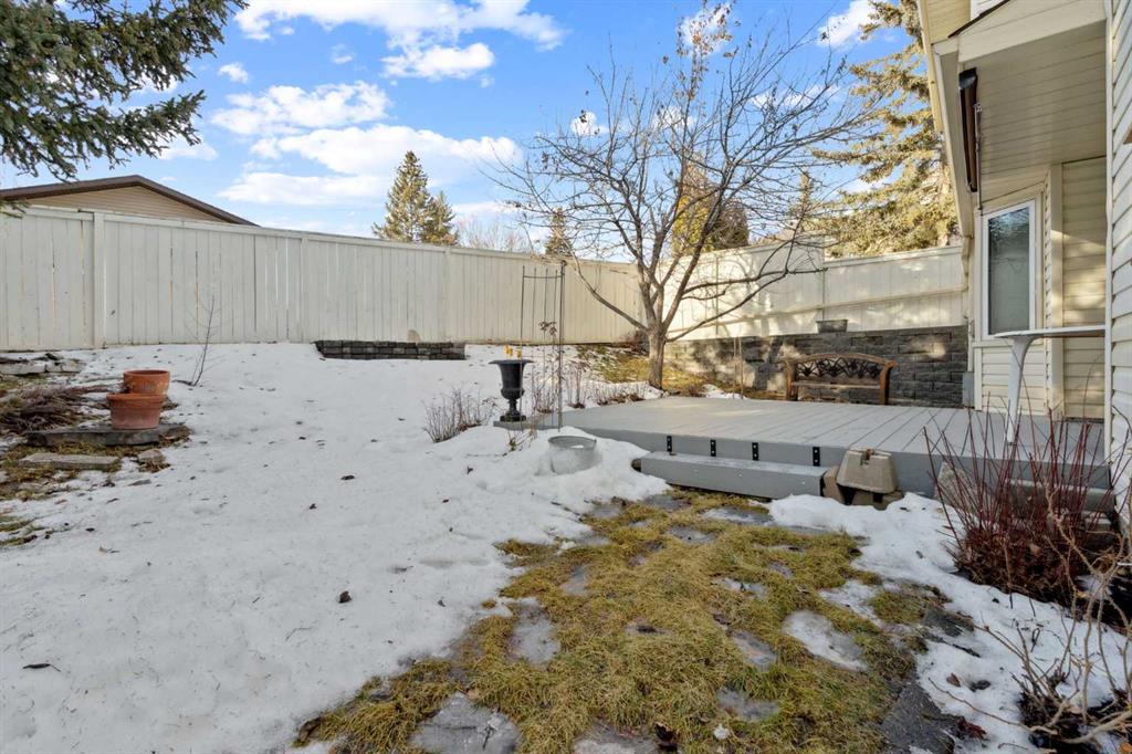 Picture for 15 Millrise Lane SW