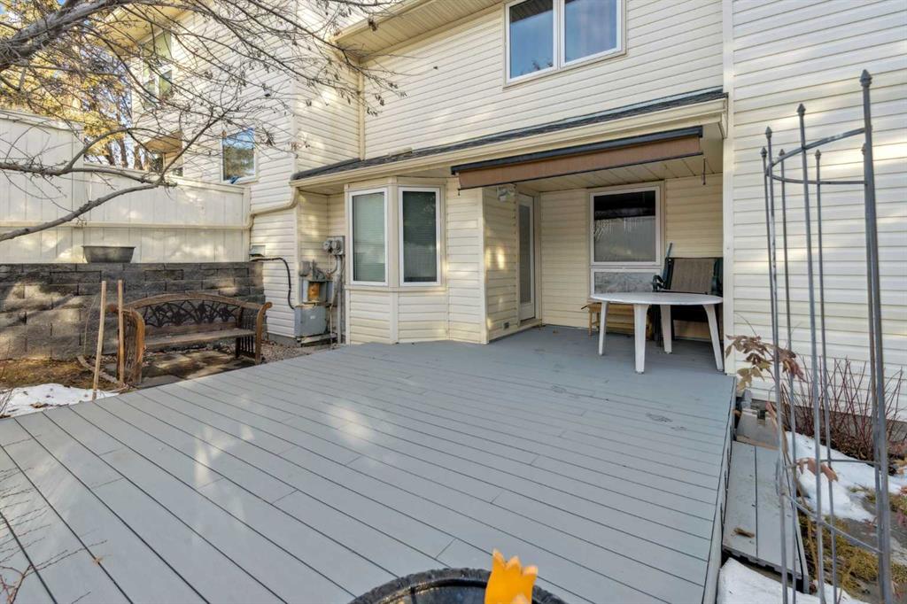 Picture for 15 Millrise Lane SW