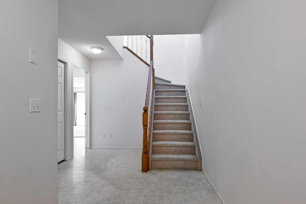 Picture for 184 Valley Ridge Heights NW