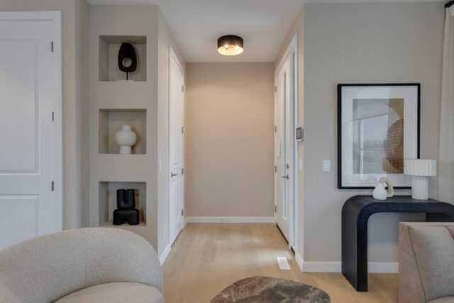 Picture for 143 Ambleridge Street E