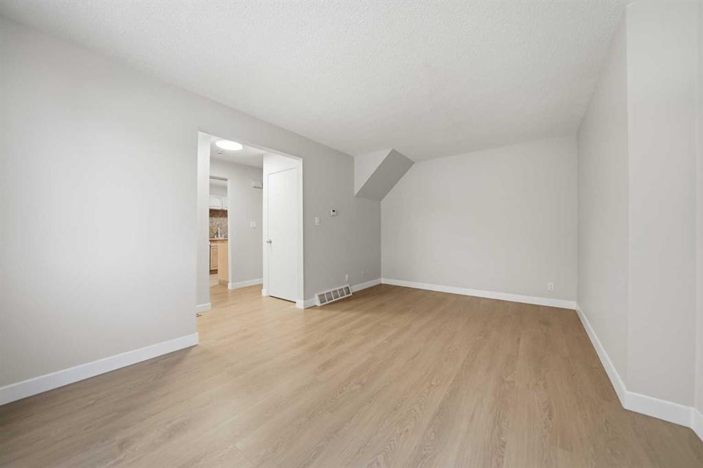 Picture for 8, 4936 DALTON Drive NW
