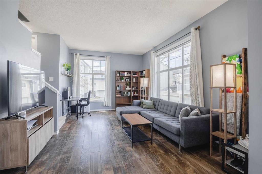 Picture for 322 Mckenzie Towne Link SE
