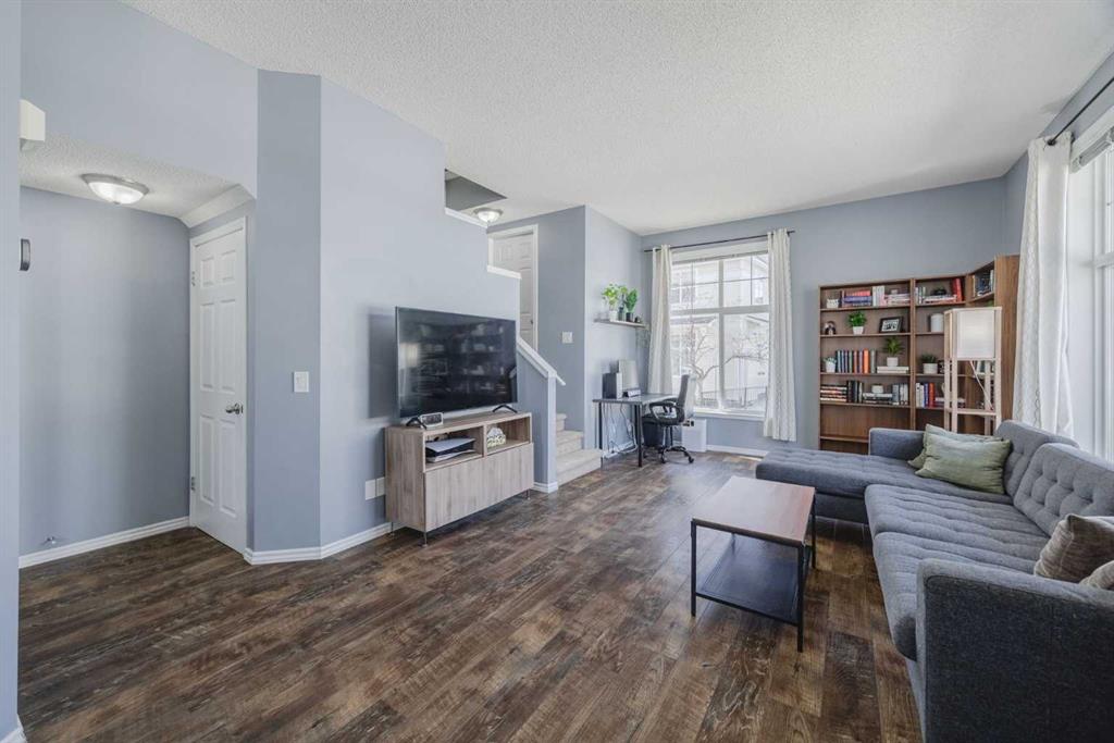 Picture for 322 Mckenzie Towne Link SE