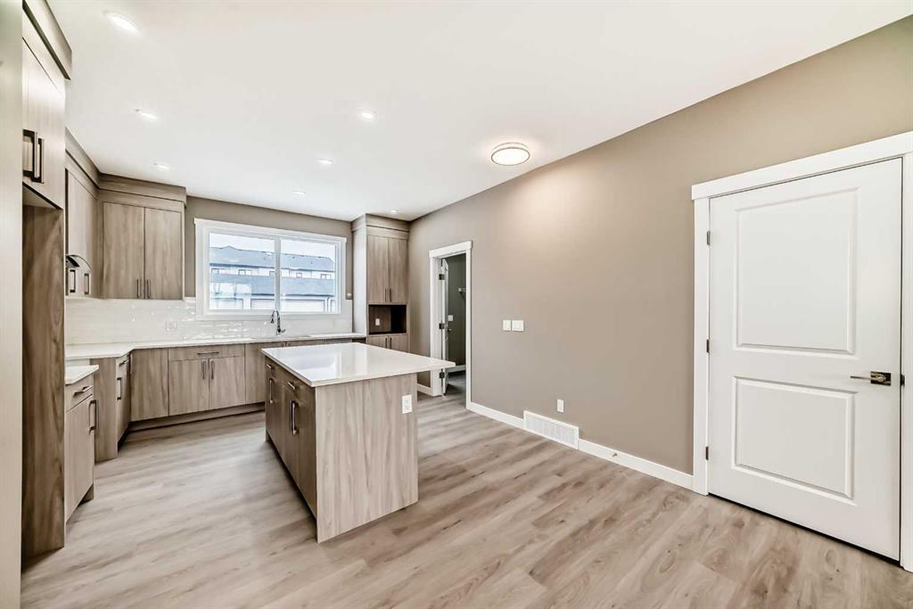 Picture for 116 Belvedere Park SE