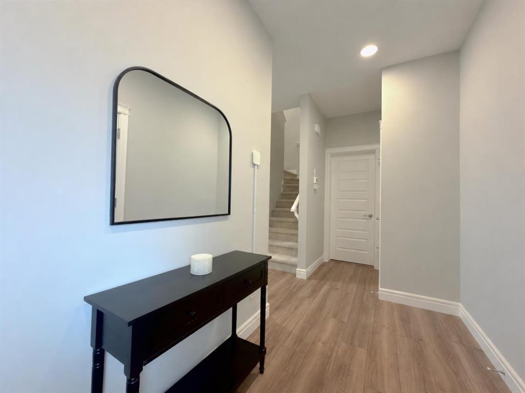 Picture for 194 Clydesdale Avenue 