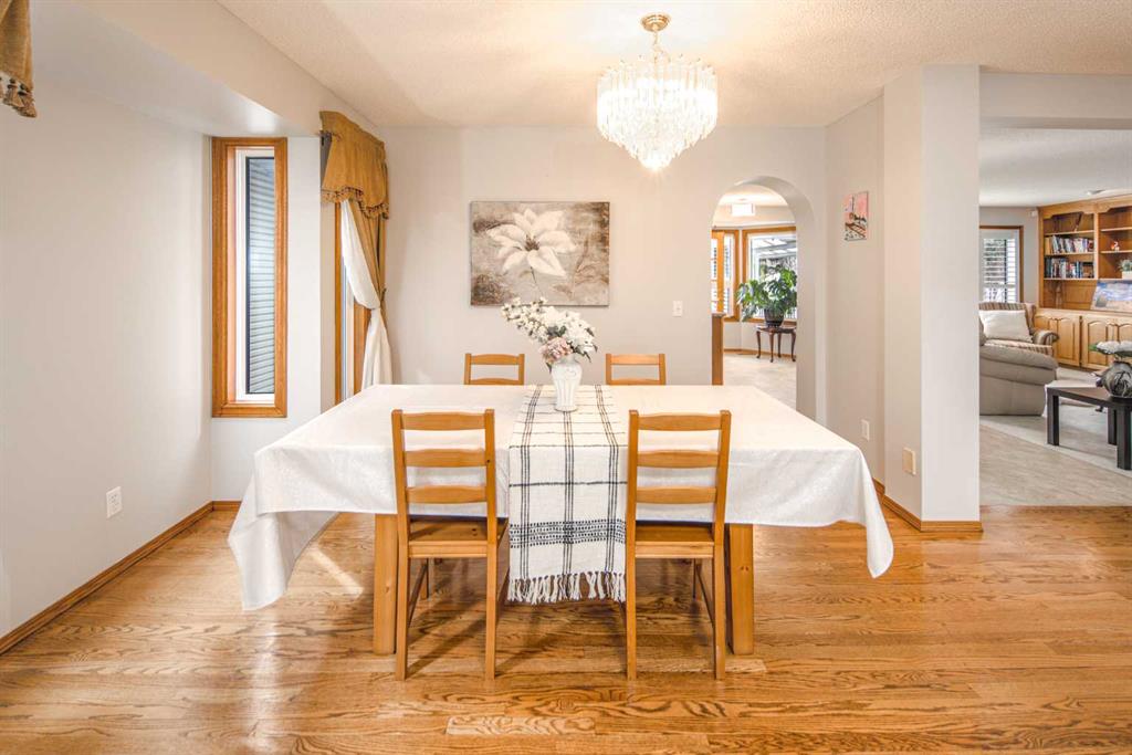 Picture for 37 Arbour Summit Close NW