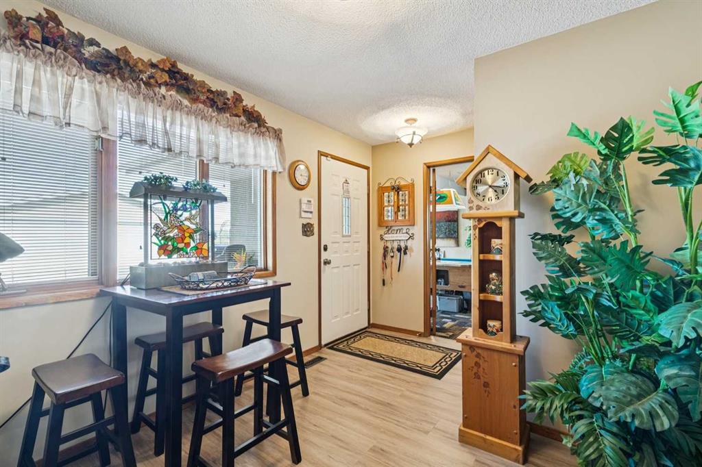 Picture for 275 East Chestermere Drive 