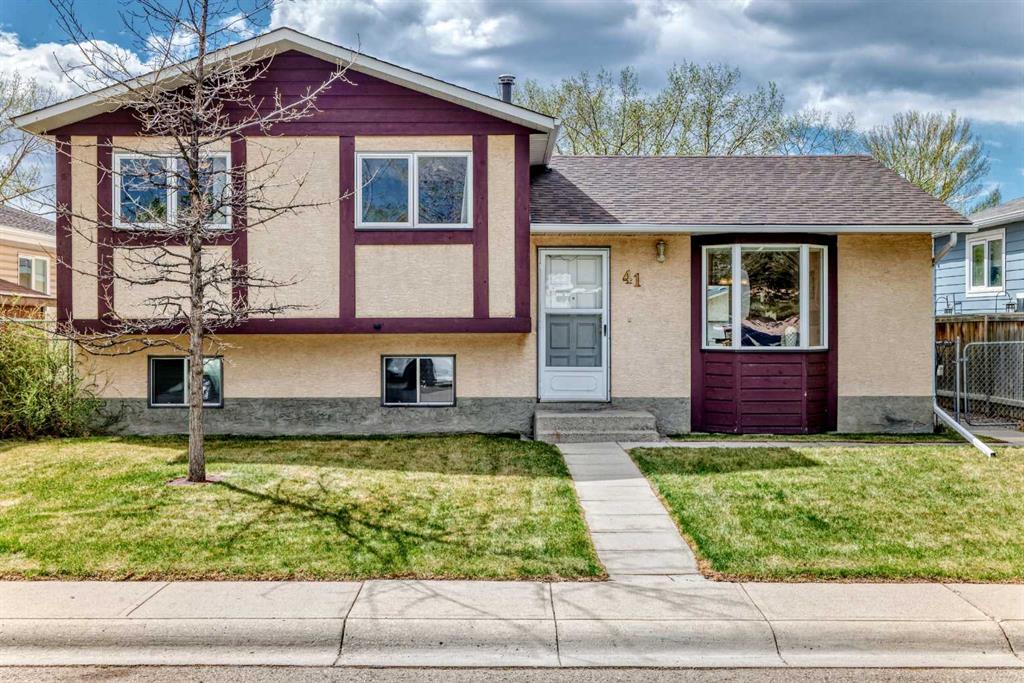 Picture for 41 Alder Crescent SE