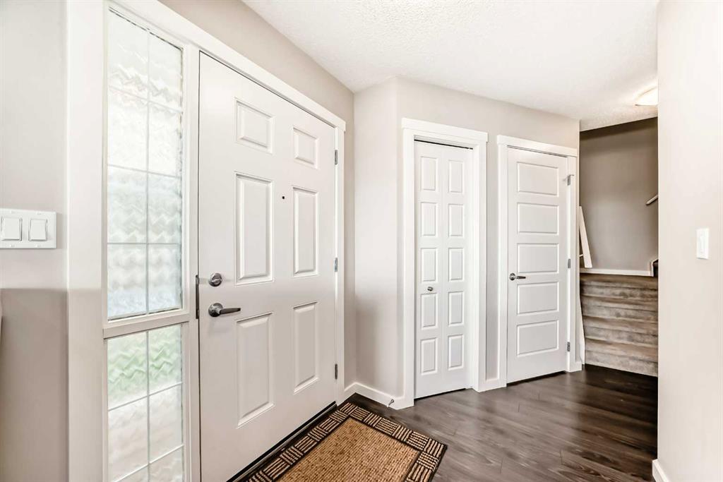 Picture for 901, 2400 Ravenswood View SE
