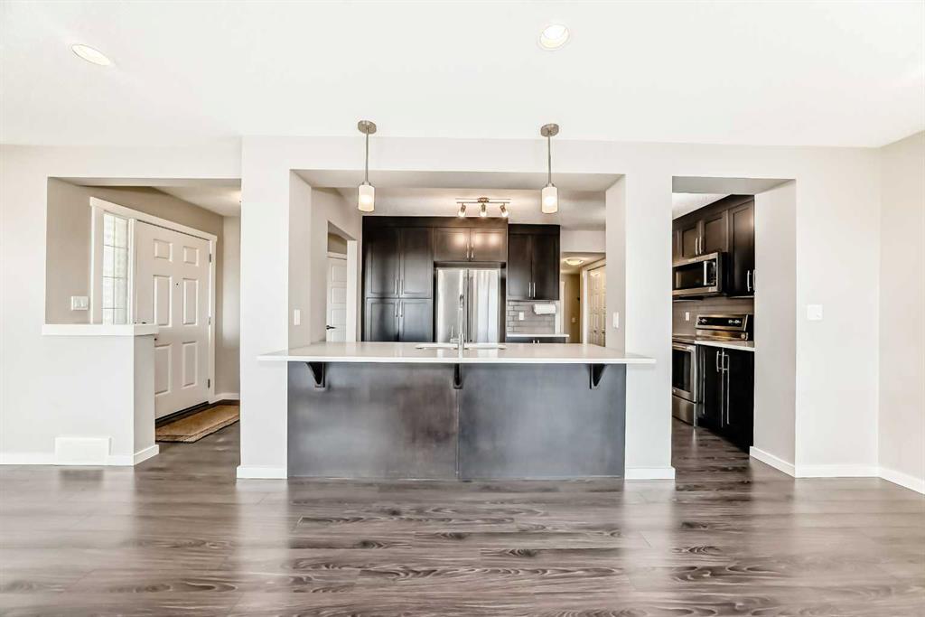 Picture for 901, 2400 Ravenswood View SE
