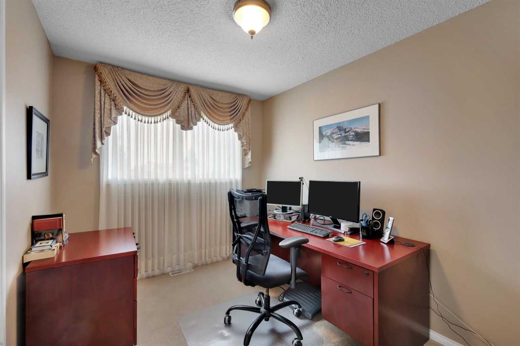 Picture for 1296 Berkley Drive NW
