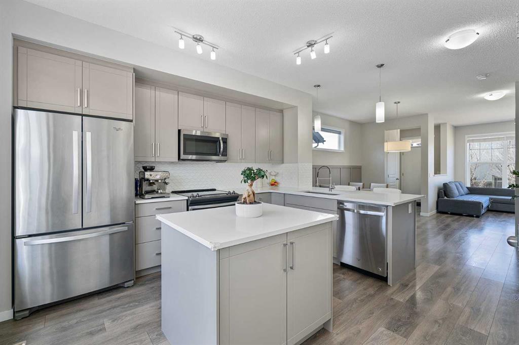 Picture for 849 Mahogany Boulevard SE