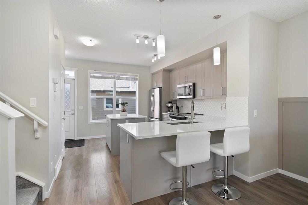 Picture for 849 Mahogany Boulevard SE