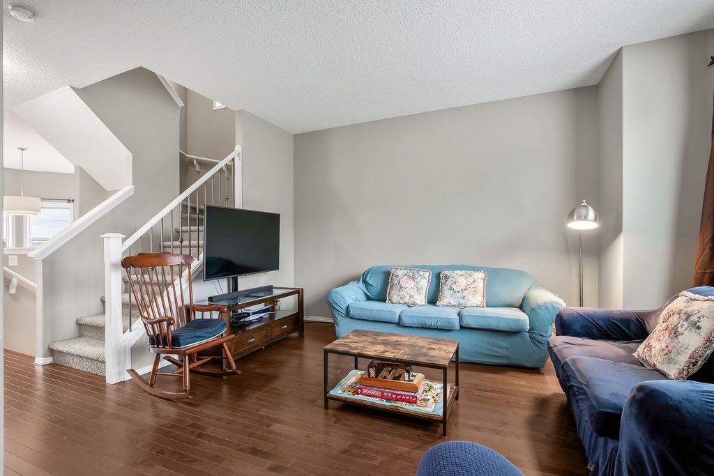 Picture for 162 Cranford Park SE