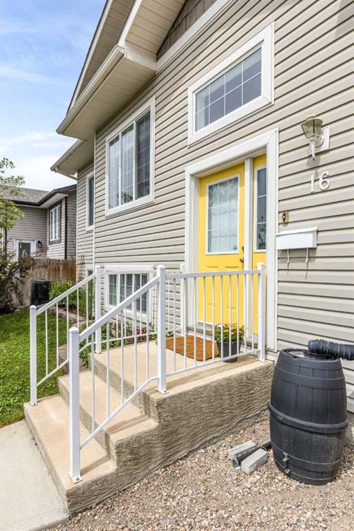 Picture for 16 Vista Place SE