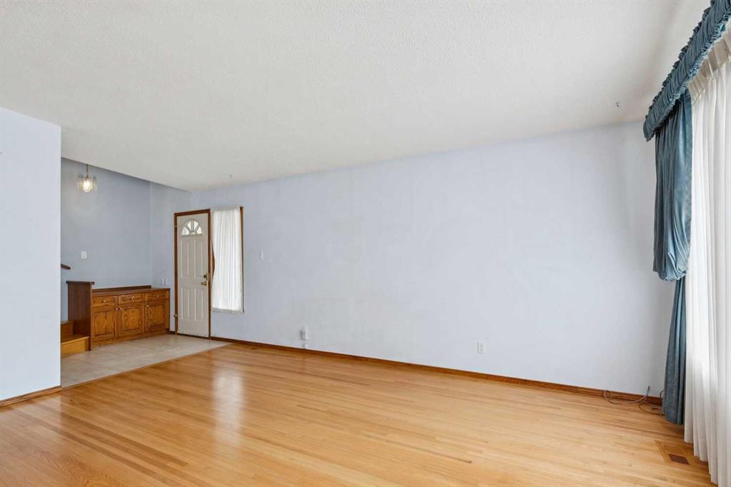 Picture for 4823 Brisebois Drive NW
