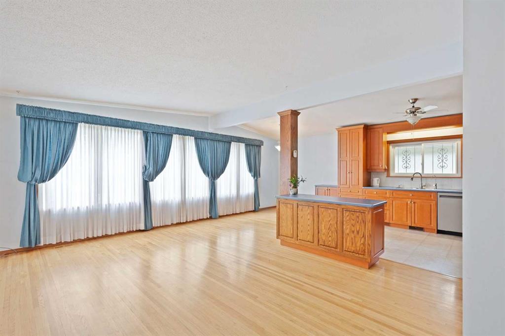 Picture for 4823 Brisebois Drive NW
